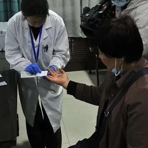 沈阳亲子鉴定医院地址，DNA采样亲子鉴定更加放心，要预约哦！