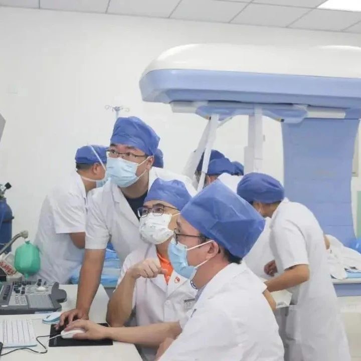 沈阳亲子鉴定费用一般是怎样收取的，需要预缴费用在做检测？