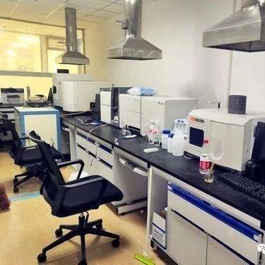 香港人在上海做亲子鉴定需要什么材料和流程，费用是怎样收取的